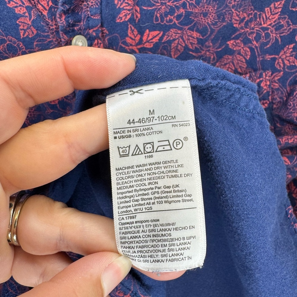 Men's Cotton Button-Down Shirt in Navy with Pink Floral Print By Banana Republic - Picture 9 of 13